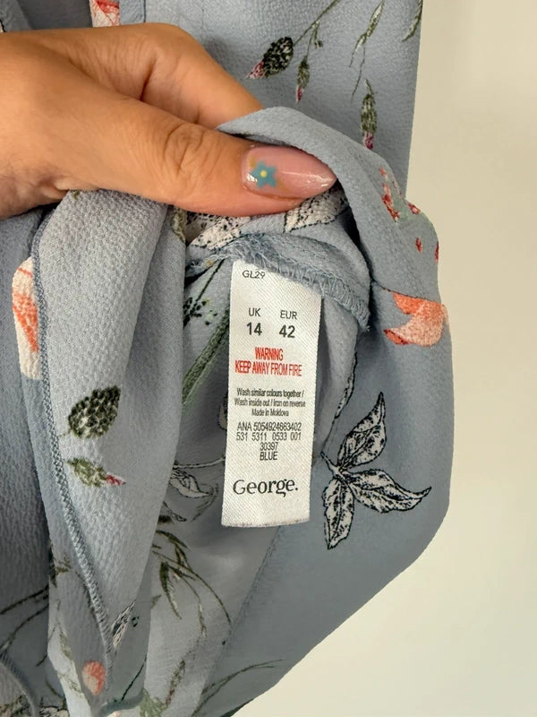 George floral blue blouse, photo 4 of 4