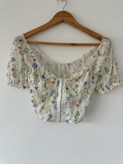 Floral closet top, preloved