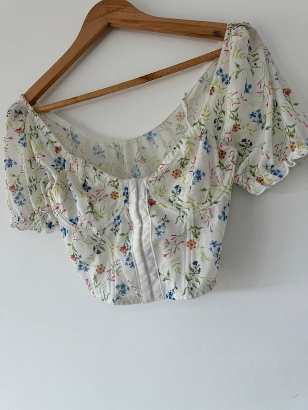 Floral closet top, photo 2 of 4