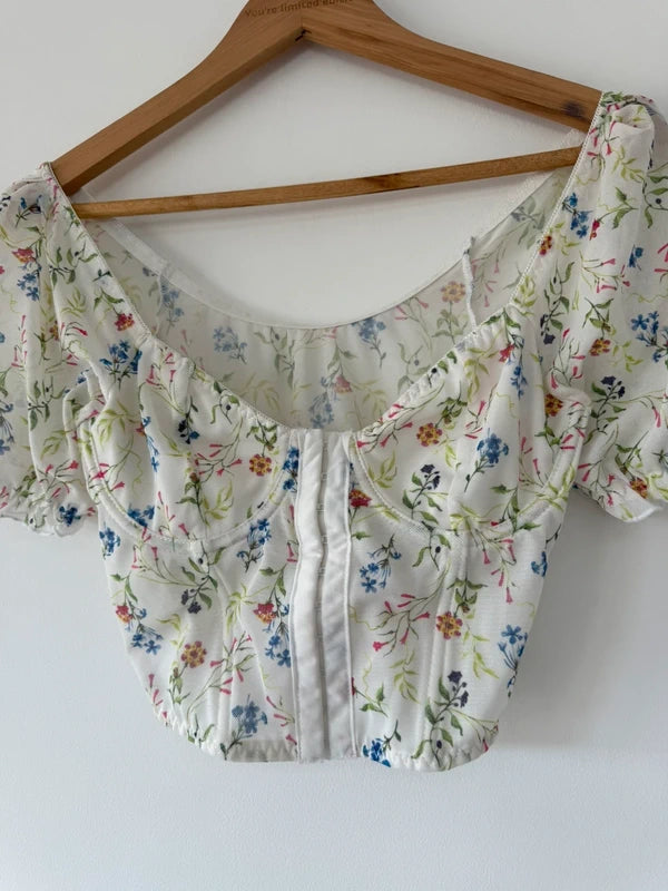 Floral closet top, photo 3 of 4