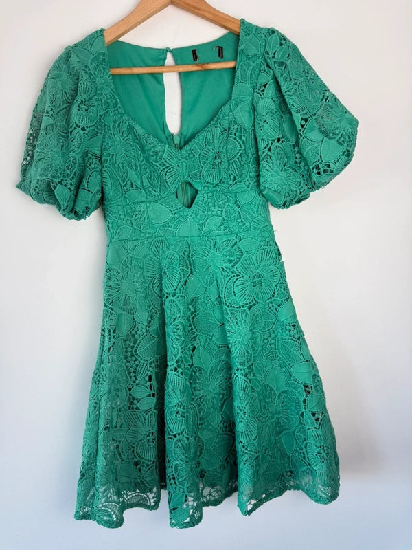 Lipsy green lace smock dress, photo 3 of 5