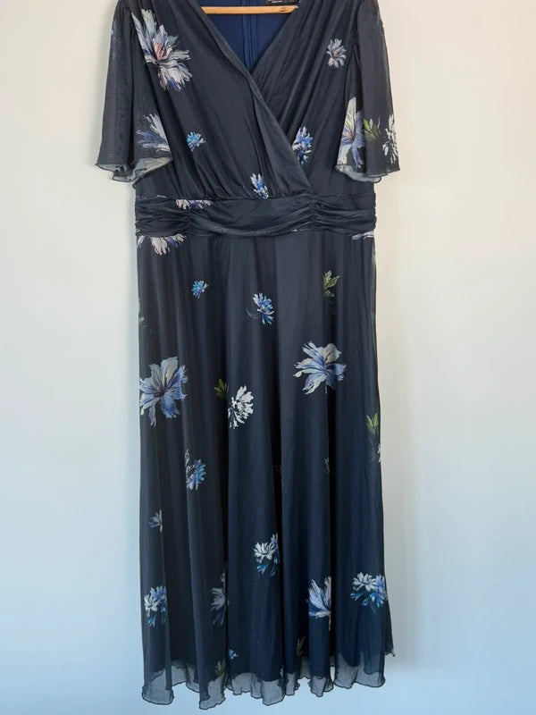 Shein curve navy blue floral design, photo 2 of 5