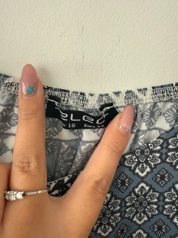 Select patterned play suit, photo 4 of 4